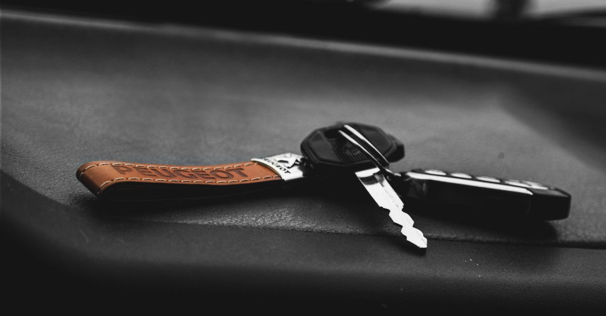 Chevrolet car key fob — Manhasset Locksmith