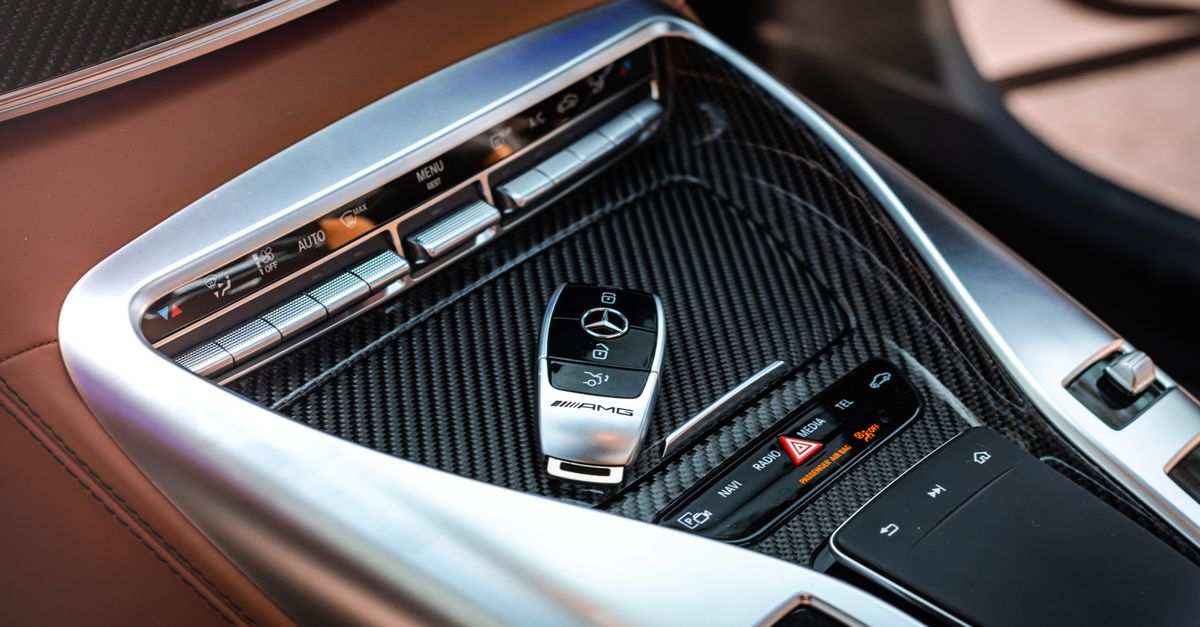 Car Key Replacement Costs in Manhasset by Key Type — Manhasset Locksmith