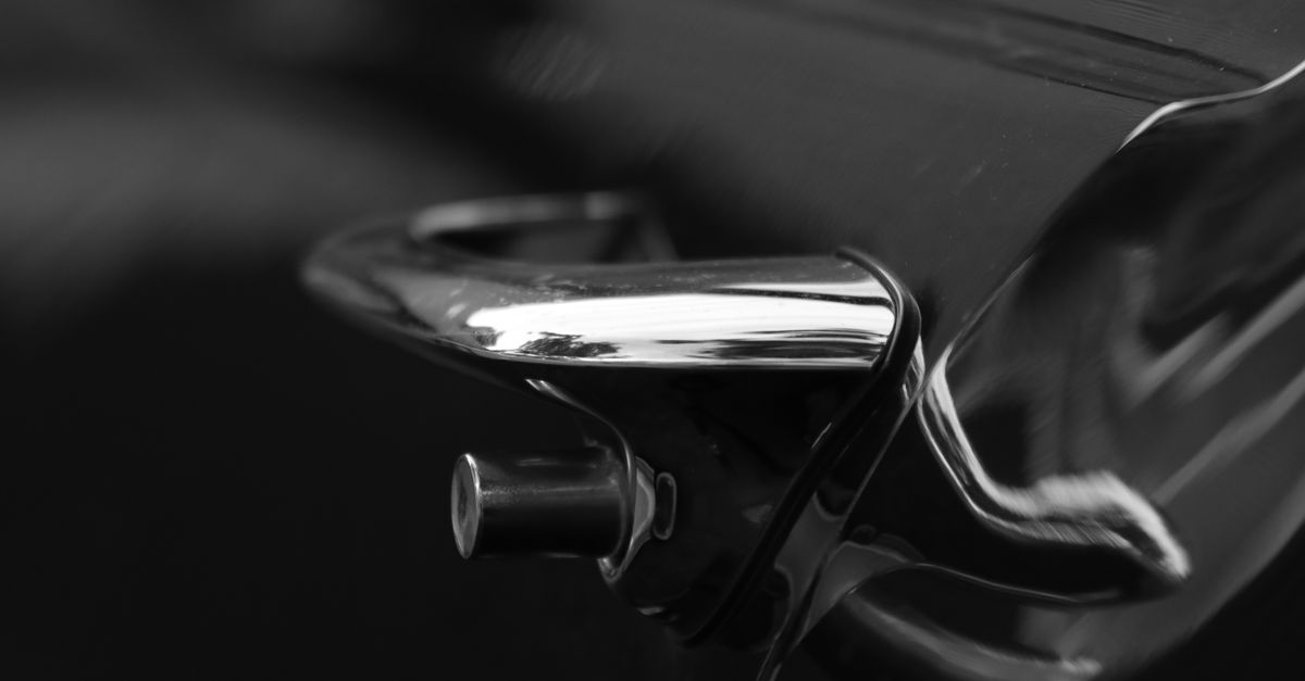 front door lock key — Manhasset Locksmith