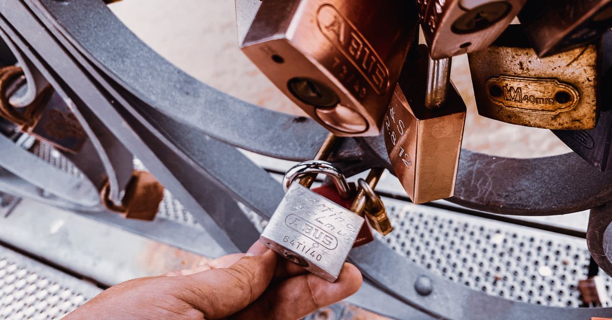 home security lock door — Manhasset Locksmith