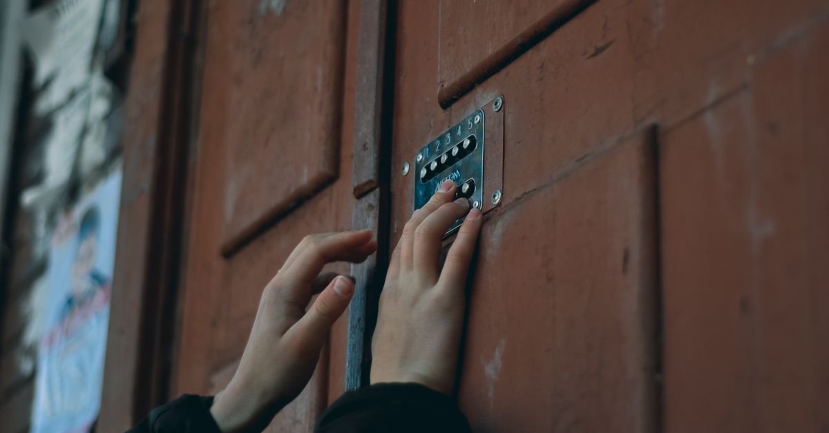 deadbolt installation — Manhasset Locksmith