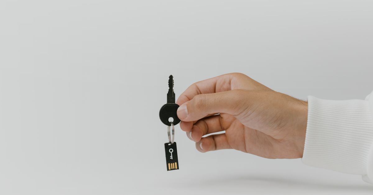 Why On-Site Key Fob Programming Makes More Sense Than a Dealer Visit — Manhasset Locksmith