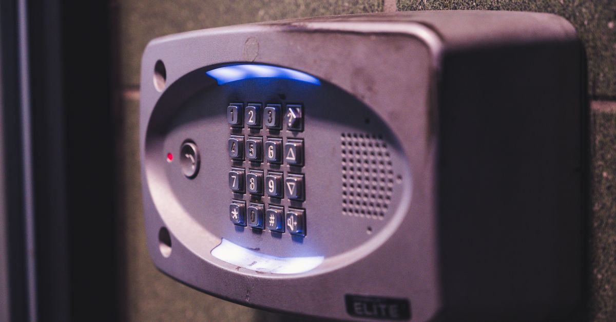 Commercial Locksmith Services We Provide for Business Entry Doors — Manhasset Locksmith