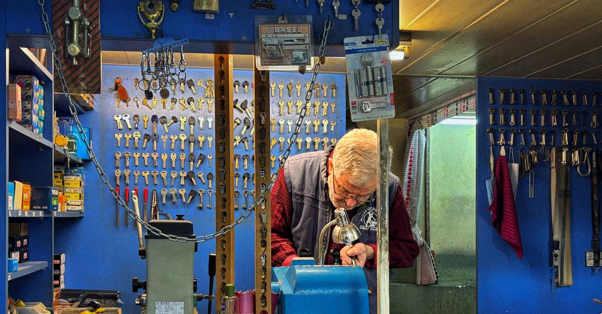 Manhasset Locksmith: Serving Local Businesses Where They Work — Manhasset Locksmith